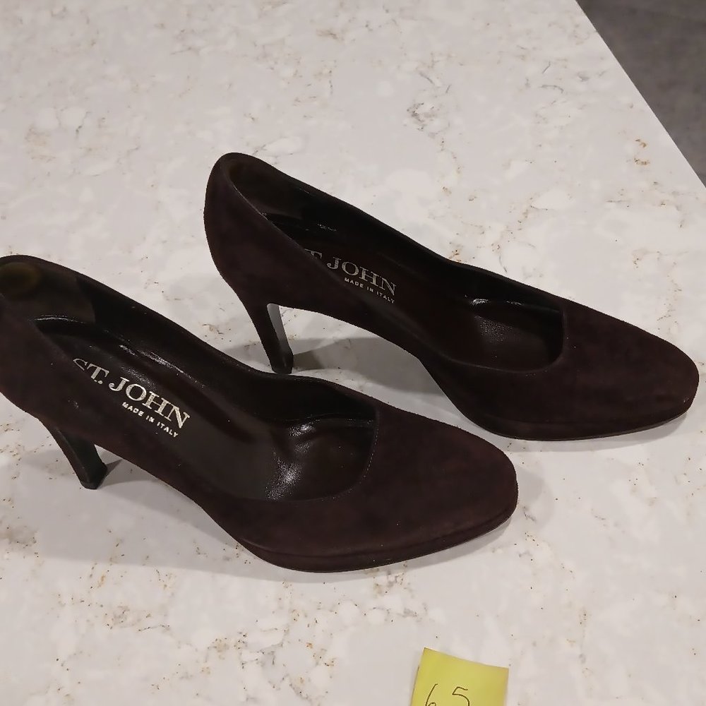 St. John Platform Pumps Size 6.5
